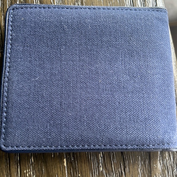 Brand new Polo Ralph Lauren wallet never before used. - Picture 4 of 7